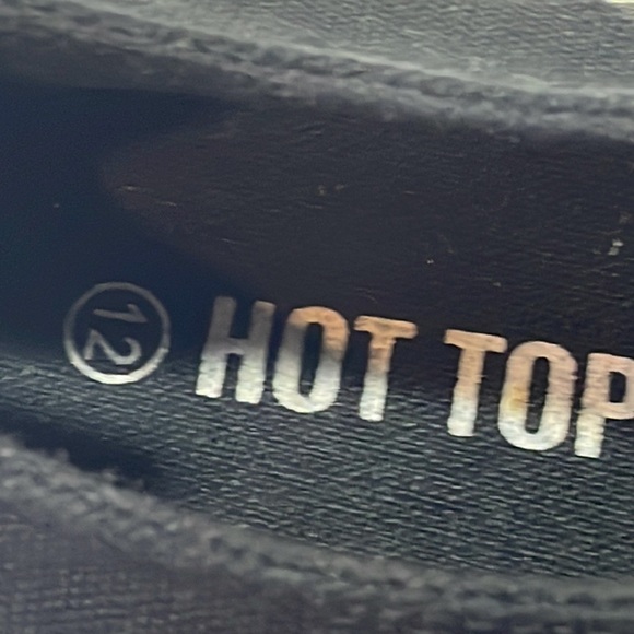 Like New Hot Topic Low Canvas Checkerboard Sneakers Size 12 - Picture 4 of 6